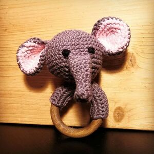 Baby Greifring Elephantenmotiv.jpg
